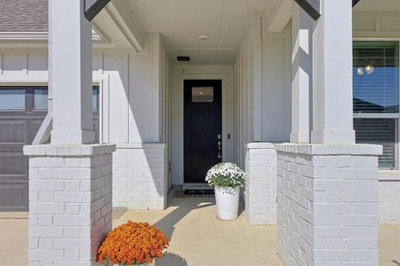 Gorgeous covered front porch!