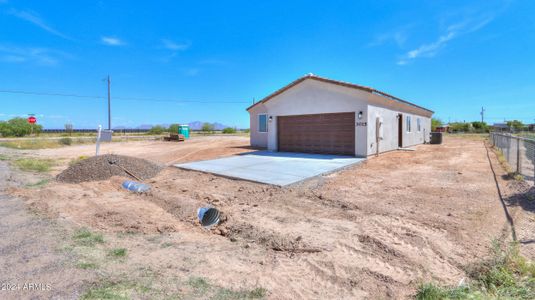 New construction Single-Family house 3015 W Caballero Drive, Eloy, AZ 85131 - photo 25 25