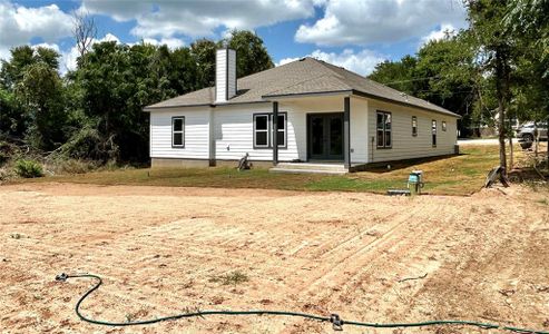 New construction Single-Family house 154 Puu Waa Waa Ln, Bastrop, TX 78602 - photo 5 5