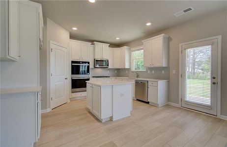 New construction Single-Family house 231 Arnewood Circle, Mcdonough, GA 30253 - photo 10 10