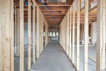 New construction Single-Family house 125 Calargy Drive, Floresville, TX 78114 - photo 5 5
