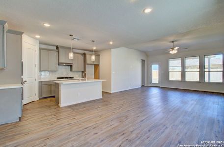New construction Single-Family house 2071 Chelsea Grove, New Braunfels, TX 78130 Enclave Series - Capri- photo 5 5