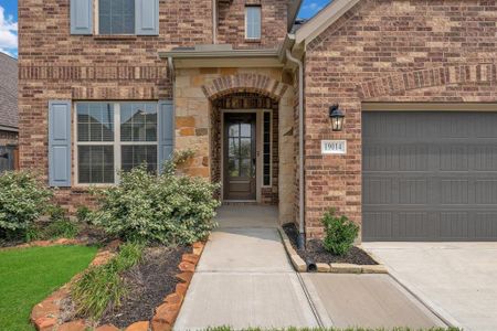 New construction Single-Family house 19014 Andalusian Glen Lane, Tomball, TX 77377 - photo 2 2