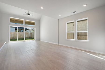 New construction Single-Family house 205 Lariat Loop, Liberty Hill, TX 78642 Hawthorn- photo 38 38