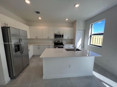 New construction Townhouse house 28511 Sw 134Th Ct, Unit 28511, Homestead, FL 33033 - photo 5 5