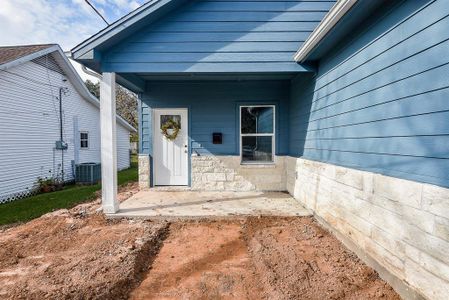 New construction Single-Family house 104 S 12 Th Street, West Columbia, TX 77486 - photo