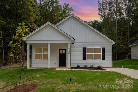 New construction Single-Family house 910 N 8Th Street, Bessemer City, NC 28016 - photo 0