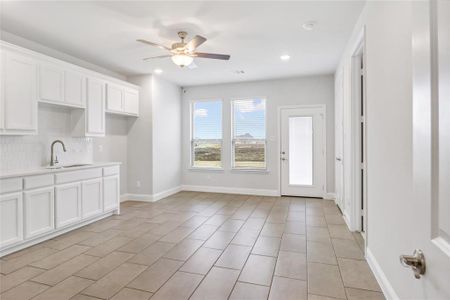 New construction Single-Family house 1661 Blackfoot Parkway, Waxahachie, TX 75165 The Pinecrest A- photo 18 18