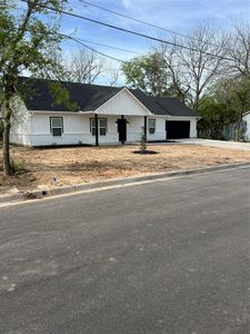 New construction Single-Family house 808 Jameson Street, Weatherford, TX 76086 - photo 0