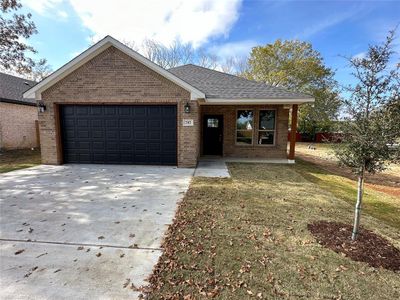 New construction Single-Family house 202 Pearl, Cleburne, TX 76031 - photo 0