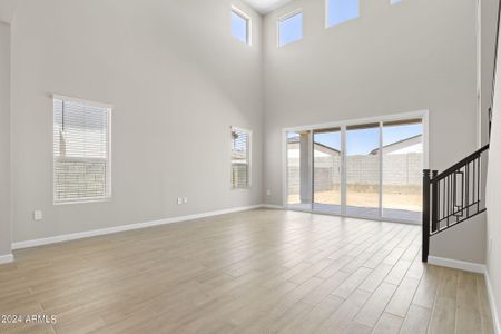 New construction Single-Family house 10316 W Quail Avenue, Peoria, AZ 85382 - photo 9 9