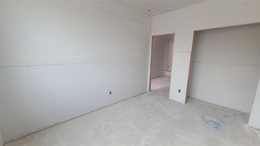 New construction Single-Family house 924 Palo Brea Loop, Hutto, TX 78634 Cartwright Homeplan- photo 15 15