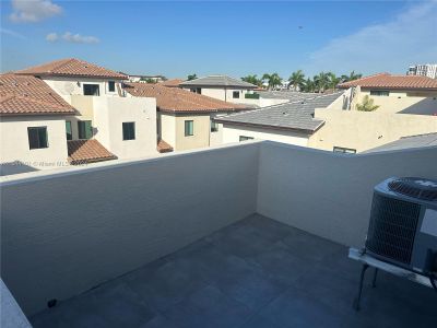 New construction Townhouse house 4536 Nw 83Rd Pkwy, Doral, FL 33166 - photo 40 40