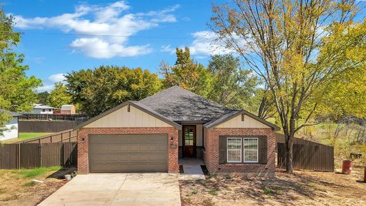 New construction Single-Family house 200 Luzon Street, Tool, TX 75143 - photo 0