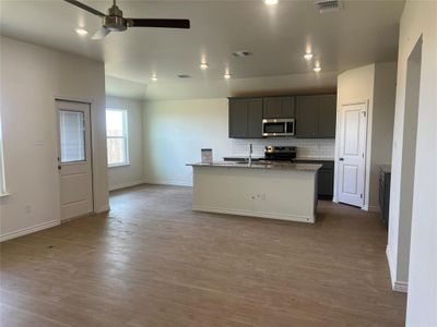 New construction Single-Family house 128 Lazy Lizzy Rd, Jarrell, TX 76537 - photo 3 3