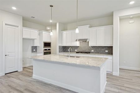 New construction Single-Family house 2304 Lannister Street, Mansfield, TX 76063 Regal Series - Victoria- photo 11 11