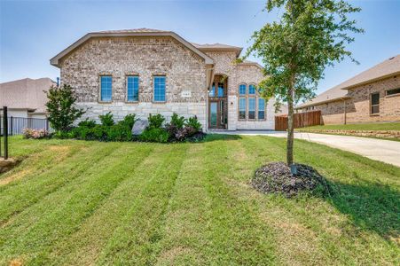 New construction Single-Family house 1105 Whispering Hill Drive, Mansfield, TX 76063 - photo 2 2