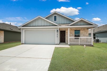 New construction Single-Family house 1634 Lilyturf Road, New Braunfels, TX 78130 Nettleton- photo 0 0