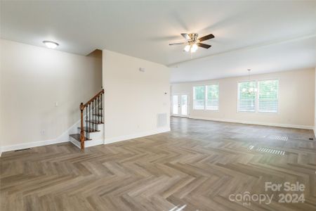 New construction Single-Family house 2108 Finchley Drive, Charlotte, NC 28215 - photo 7 7