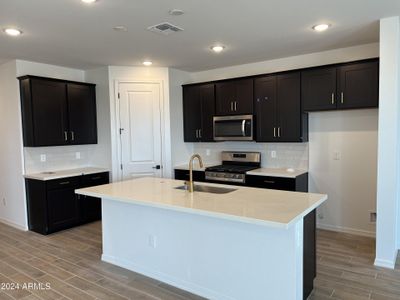 New construction Single-Family house 25557 N 76Th Lane, Peoria, AZ 85383 - photo 6 6