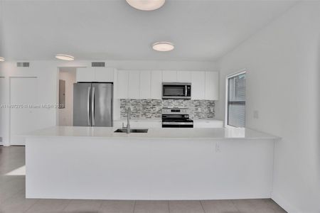 New construction Single-Family house 737 Northwest 4th Street, Hallandale Beach, FL 33009 - photo 9 9