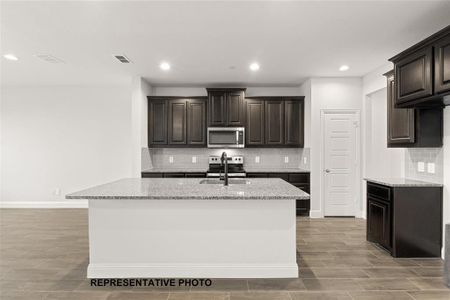 New construction Townhouse house 614 Sandiford Court, Mansfield, TX 76063 Palestine- photo 6 6
