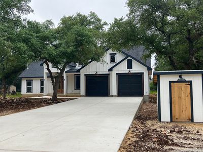New construction Single-Family house 1084 Cypress Pass Rd, Spring Branch, TX 78070 - photo 2 2