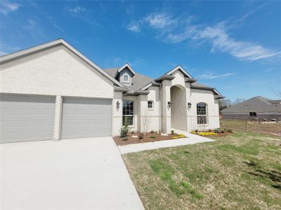 New construction Single-Family house 613 Candace Drive, DeSoto, TX 75115 - photo 2 2