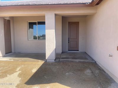 New construction Single-Family house 25524 W Madre Del Oro Drive, Wittmann, AZ 85361 - photo 3 3
