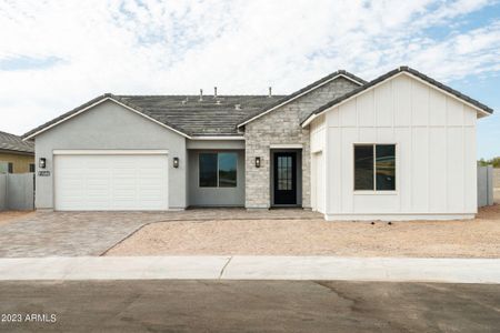 New construction Single-Family house 4917 W Rogers Pass, Queen Creek, AZ 85144 - photo 0