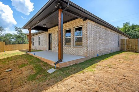New construction Single-Family house 4707 Elizabeth Street, Granbury, TX 76048 - photo 17 17