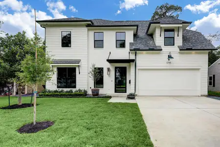 New construction Single-Family house 1237 Wakefield Drive, Houston, TX 77018 - photo 0