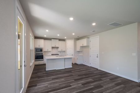 New construction Single-Family house 117 Civita Road, Liberty Hill, TX 78642 - photo 12 12