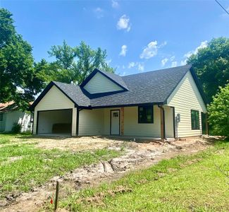 New construction Single-Family house 1308 Cedar Street, Bonham, TX 75418 - photo 1 1