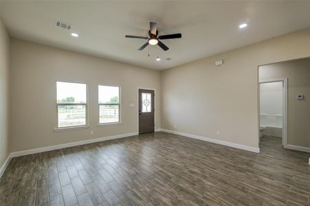 New construction Single-Family house 210 Chisholm Hills Drive, New Fairview, TX 76078 - photo 13 13