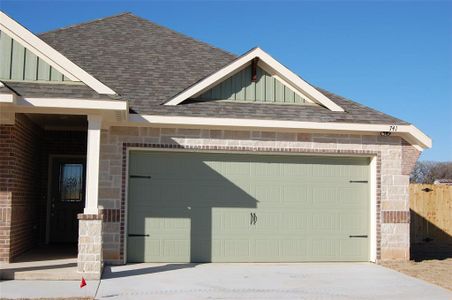 New construction Single-Family house 741 Raylan Street, Springtown, TX 76082 - photo 2 2