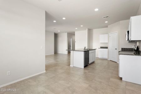 New construction Single-Family house 17900 N Salerno Drive, Maricopa, AZ 85138 - photo 5 5