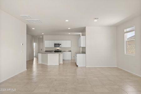 New construction Single-Family house 5806 E Swift Place, San Tan Valley, AZ 85140 - photo 12 12