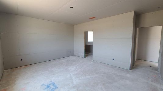 New construction Single-Family house 921 Palo Brea Loop, Hutto, TX 78634 Eleanor Homeplan- photo 9 9