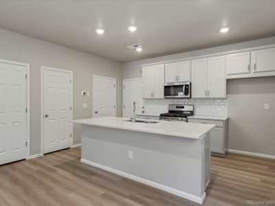 New construction Townhouse house 22261 E 7Th Place, Aurora, CO 80018 The Woodland- photo 4 4