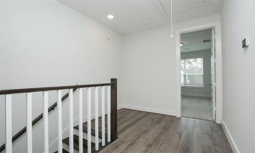 New construction Condo/Apt house 305A E 40Th Street, Houston, TX 77018 Independence  Series - 1791- photo 27 27