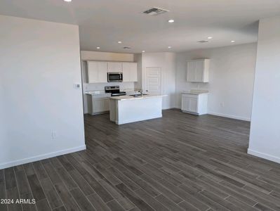 New construction Single-Family house 18901 E Malena Drive, Gold Canyon, AZ 85118 - photo 4 4