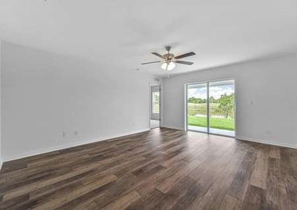New construction Single-Family house 6011 Dolostone Drive, Lakeland, FL 33811 - photo 4 4