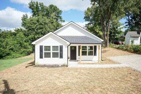 New construction Single-Family house 217 Temple Avenue, Sanford, NC 27330 - photo 0