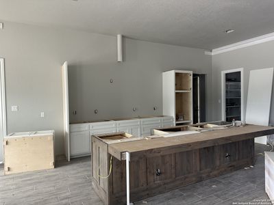 New construction Single-Family house 117 Hondo Drive, La Vernia, TX 78121 - photo 2 2