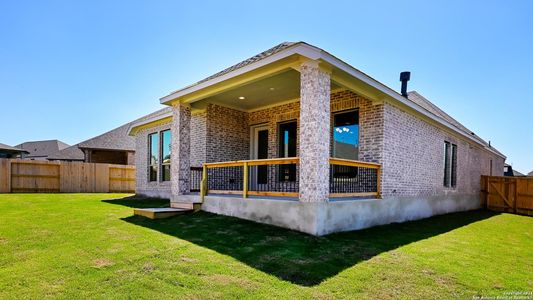 New construction Single-Family house 660 Vireos Street, New Braunfels, TX 78132 Design 2049W- photo 37 37