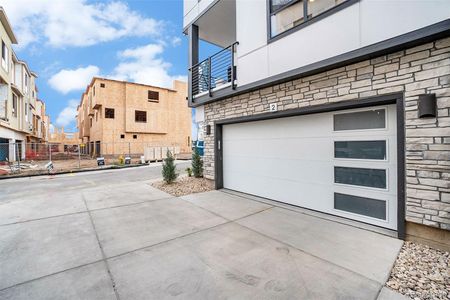 New construction Townhouse house 2046 S Holly Street, Unit 1, Denver, CO 80222 - photo 29 29