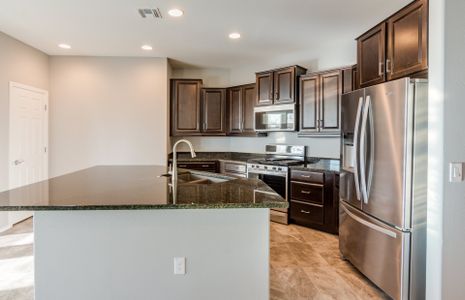 New construction Single-Family house 27565 North 71st Avenue, Peoria, AZ 85383 - photo 4 4