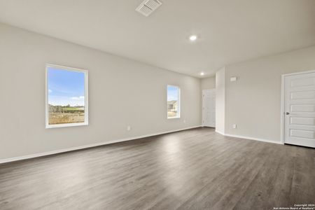 New construction Single-Family house 1224 Whitneyway, New Braunfels, TX 78130 - photo 2 2