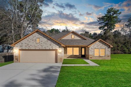 New construction Single-Family house 2015 Surry Oaks Drive, Woodbranch, TX 77357 - photo 0